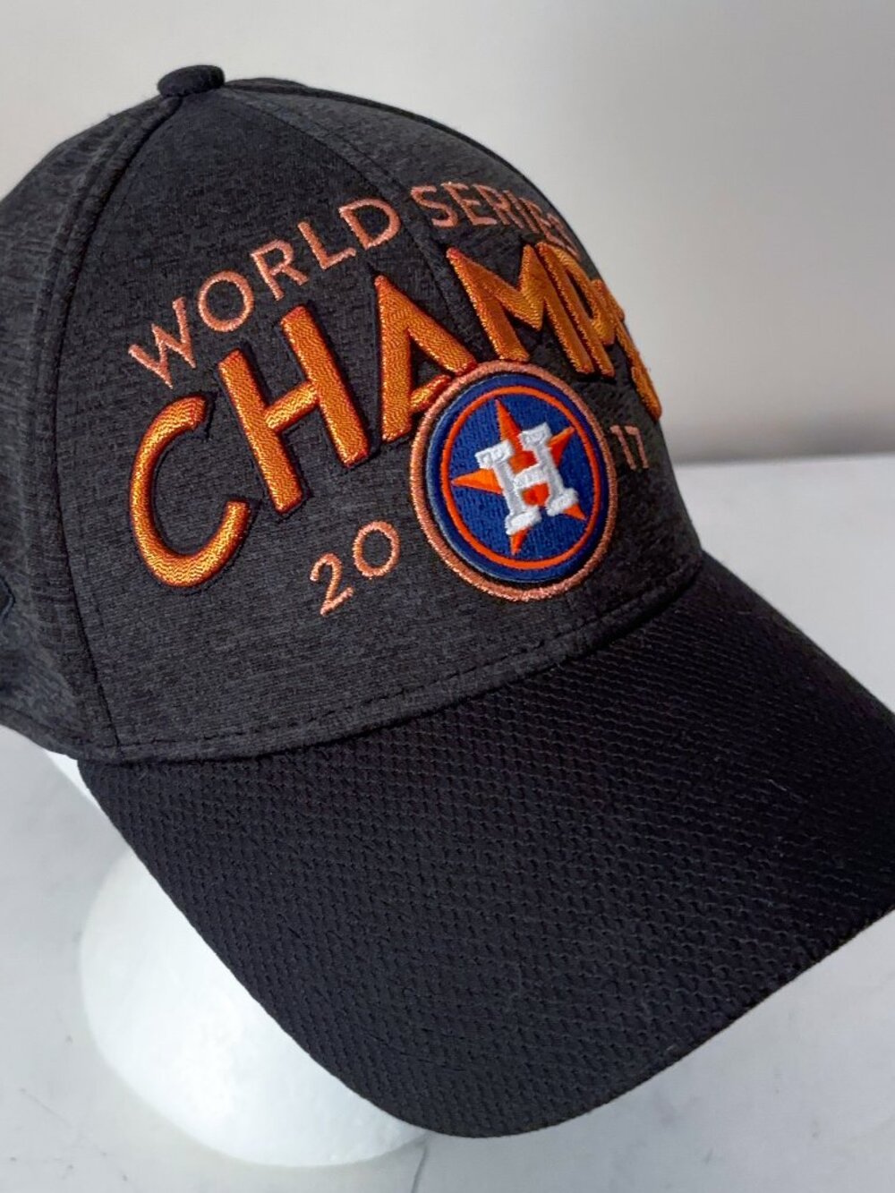Official MLB 2017 World Series Champions Houston Astros New Era 39THIRTY Hat